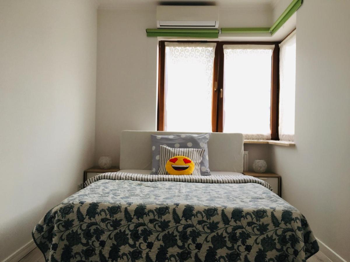 3 Rooms Aircon Apartment With Free Parking, Balcony Walking Distance Old Town Kraków Zewnętrze zdjęcie